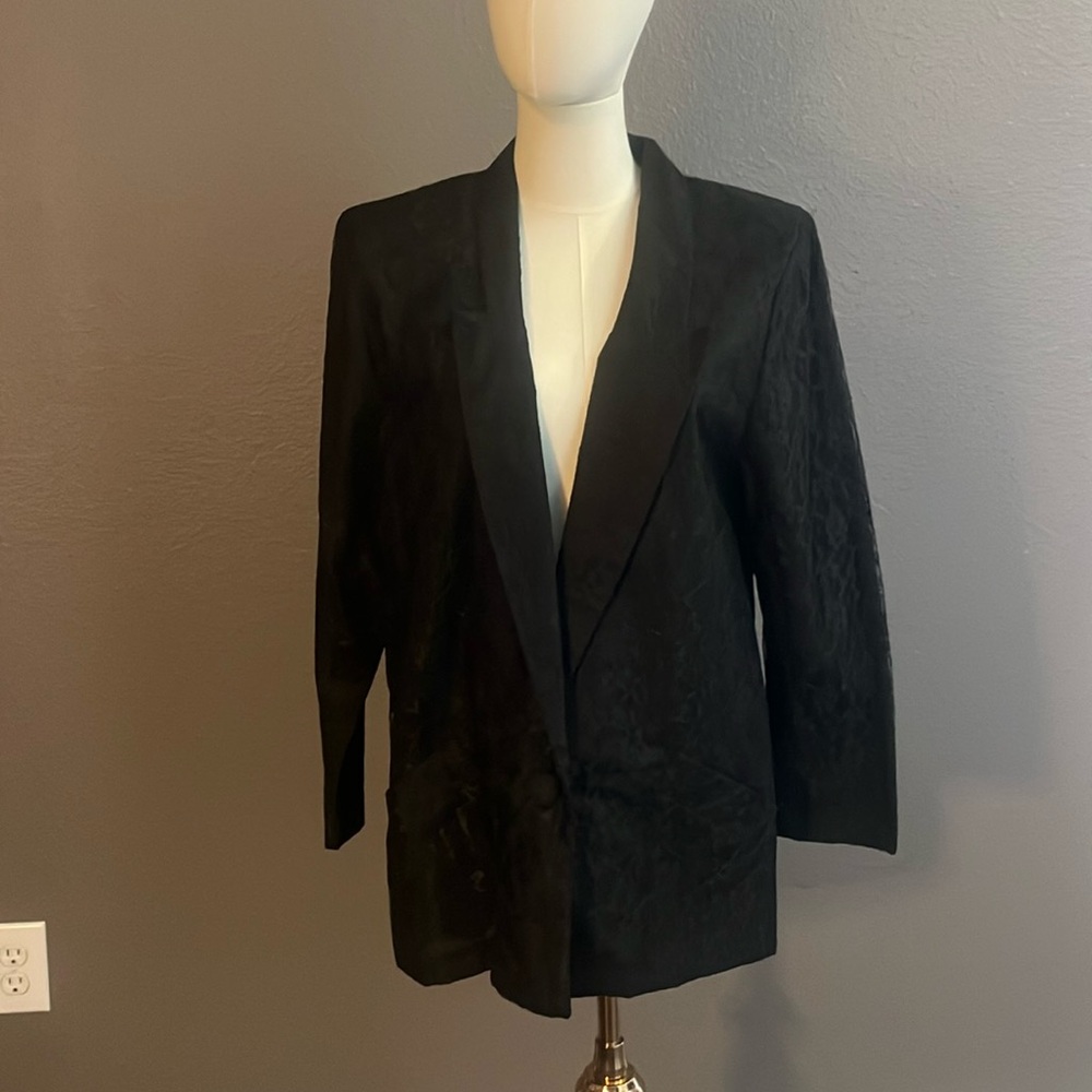 Vintage Lace Blazer